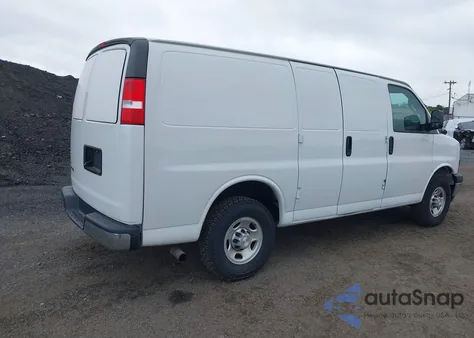 2021 Chevrolet Express Cargo Rwd 2500 Regular Wheelbase Wt from USA, damaged, VIN 1GCWGAFPXM1257893